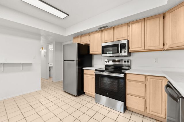 6229 BENT TREE Drive NW, Albuquerque, NM 87120