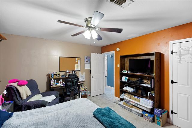 905 W 17th Terrace, Russellville, AR 72801