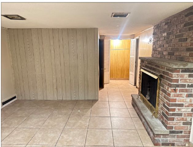 3224 ELISHA Avenue, Zion, IL 60099