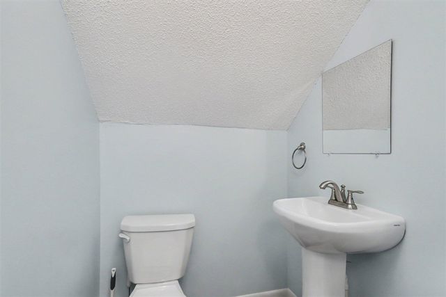 106 S Berkley Street, Kalamazoo, MI 49006