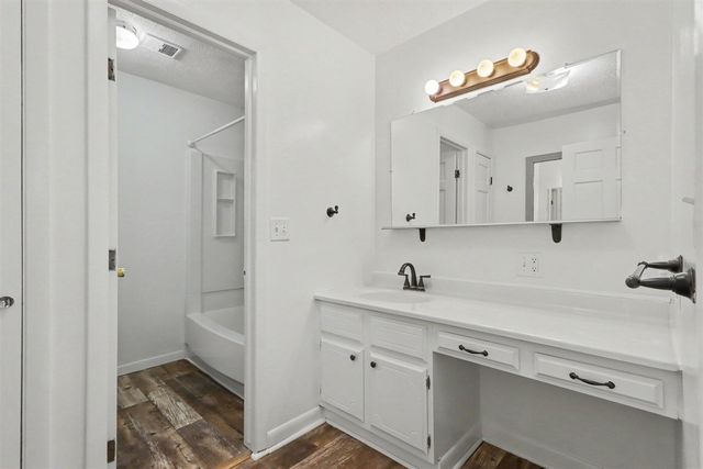 106 S Berkley Street, Kalamazoo, MI 49006