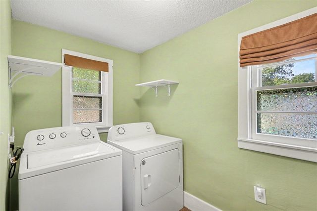 106 S Berkley Street, Kalamazoo, MI 49006