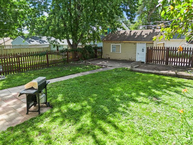 1054 Van Buren Avenue, Saint Paul, MN 55104