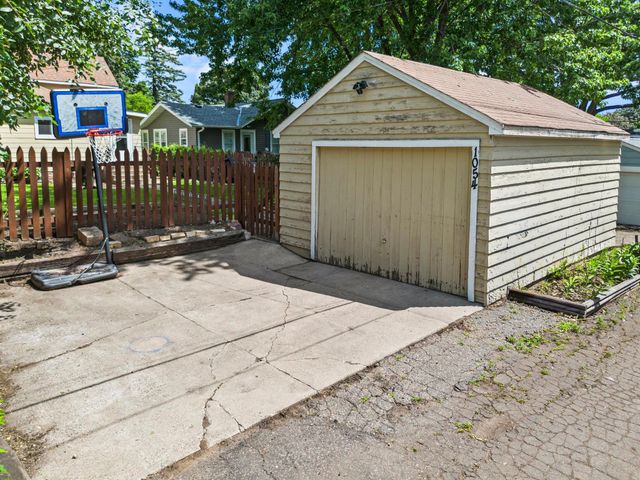 1054 Van Buren Avenue, Saint Paul, MN 55104