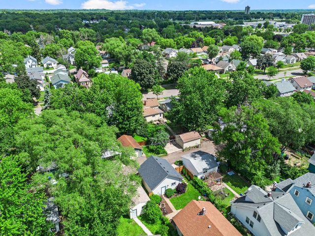 1054 Van Buren Avenue, Saint Paul, MN 55104