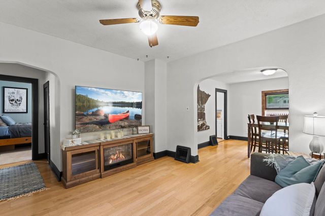 1054 Van Buren Avenue, Saint Paul, MN 55104
