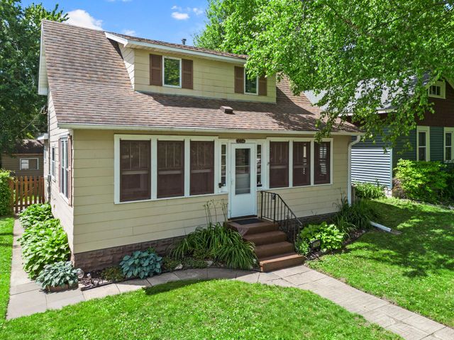 1054 Van Buren Avenue, Saint Paul, MN 55104