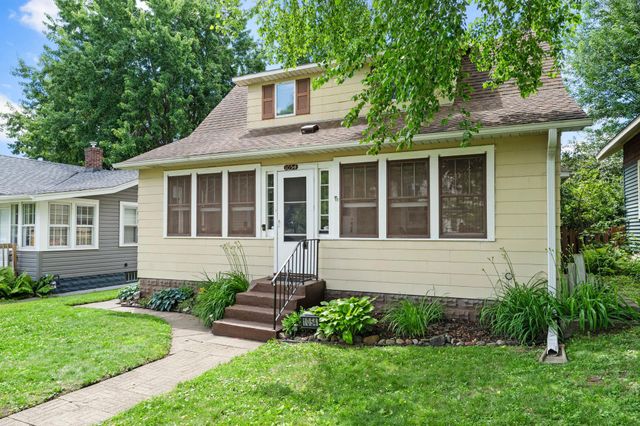 1054 Van Buren Avenue, Saint Paul, MN 55104