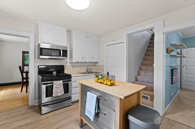 1054 Van Buren Avenue, Saint Paul, MN 55104