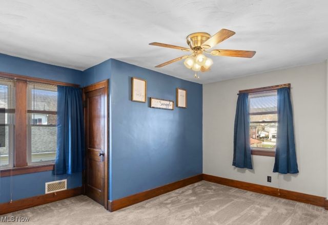 706 Logan Avenue, Toronto, OH 43964