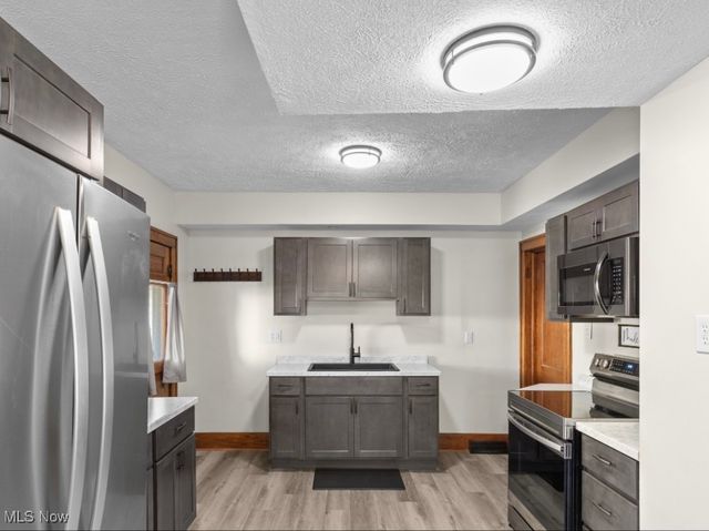 706 Logan Avenue, Toronto, OH 43964