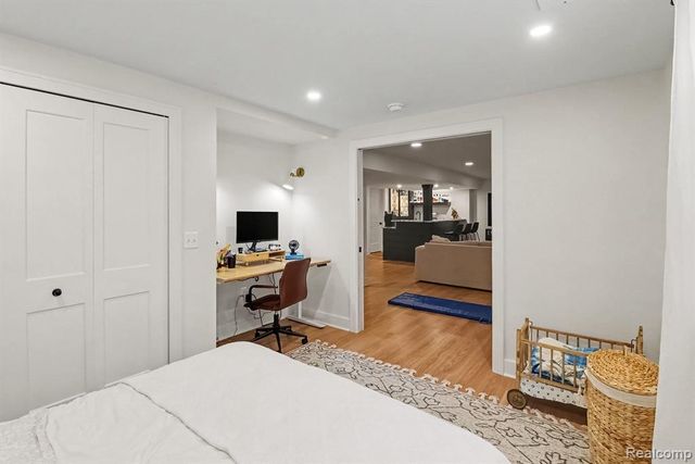 1105 Riverside Street, Milford, MI 48381