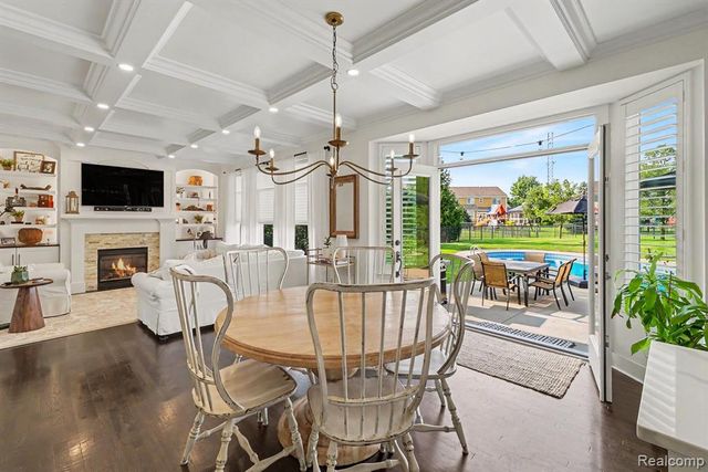 1105 Riverside Street, Milford, MI 48381