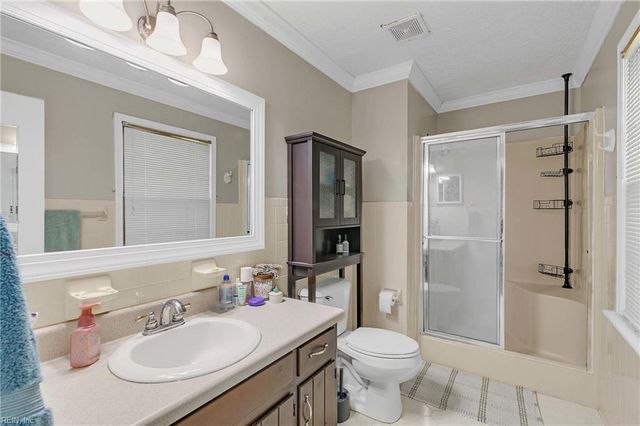 1 Smith ST, Poquoson, VA 23662