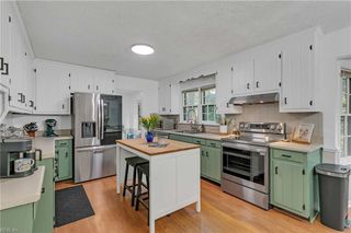 1 Smith ST, Poquoson, VA 23662