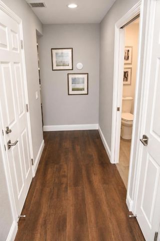 Pierce Road, Menlo Park, CA 94025