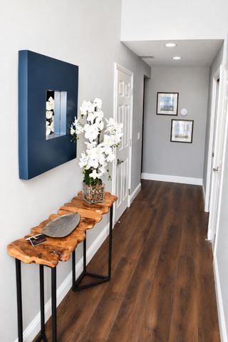 Pierce Road, Menlo Park, CA 94025