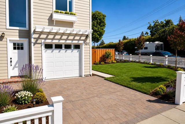 Pierce Road, Menlo Park, CA 94025