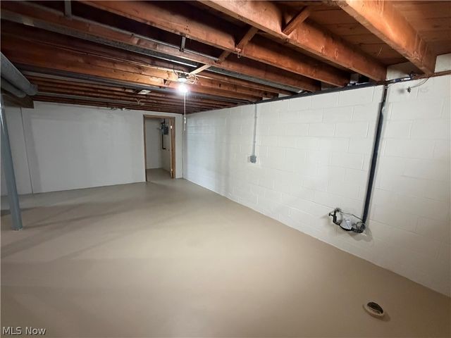 1385 Niagara Avenue, Akron, OH 44305
