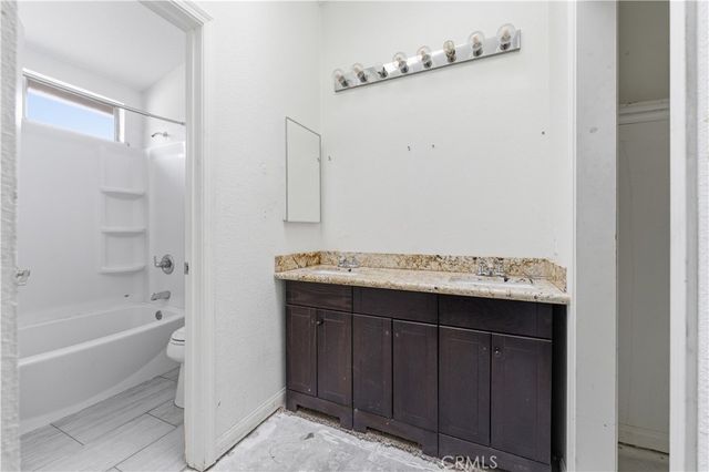 2629 E Kettering, Lancaster, CA 93535