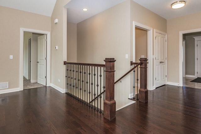 6941 Cambria Cove, Lakewood, IL 60014