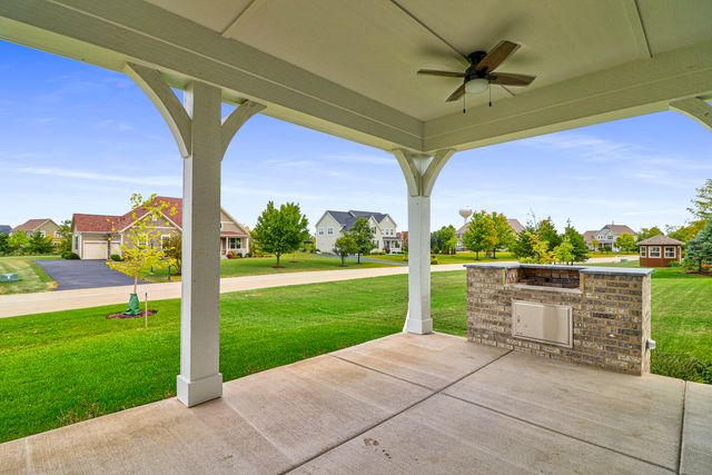 6941 Cambria Cove, Lakewood, IL 60014