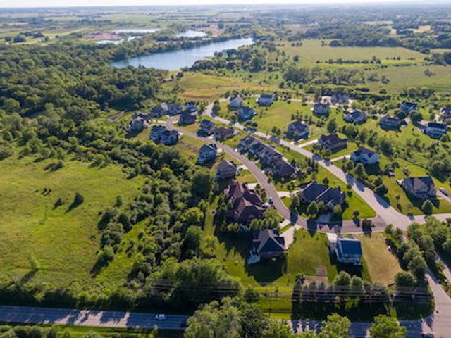 6941 Cambria Cove, Lakewood, IL 60014