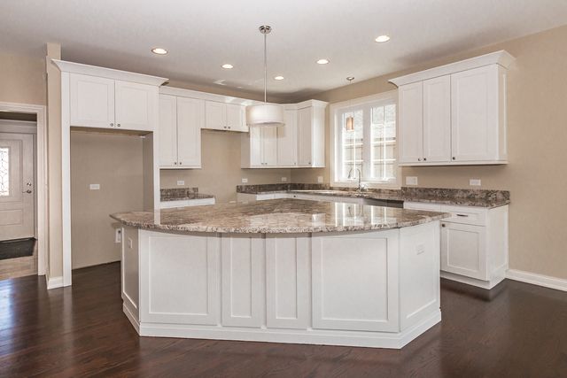 6941 Cambria Cove, Lakewood, IL 60014