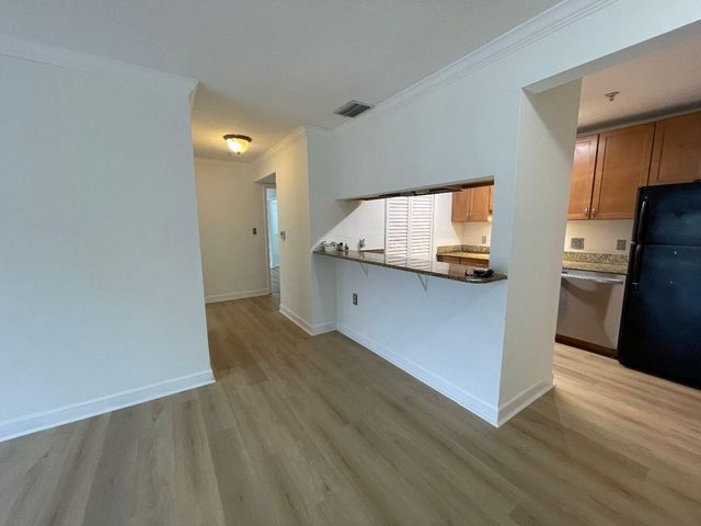 2303 N Congress Avenue 11, Boynton Beach, FL 33426