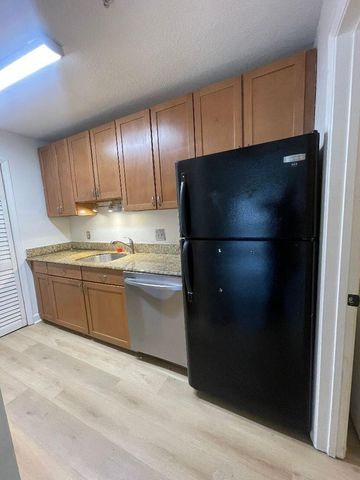 2303 N Congress Avenue 11, Boynton Beach, FL 33426