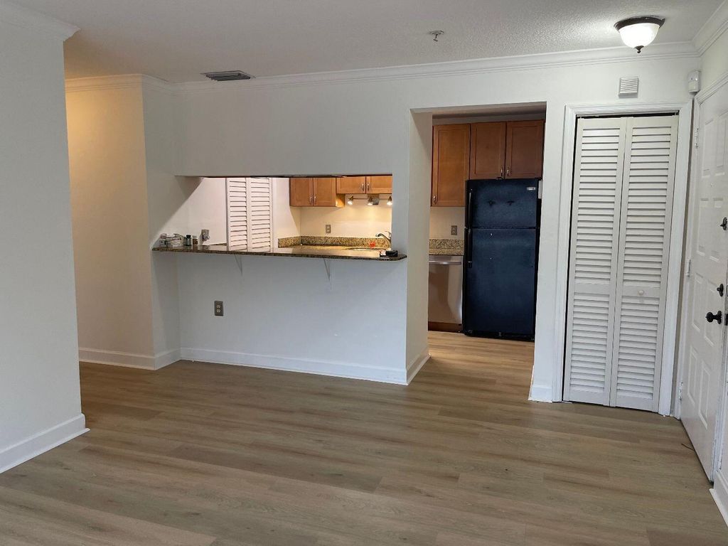 2303 N Congress Avenue 11, Boynton Beach, FL 33426