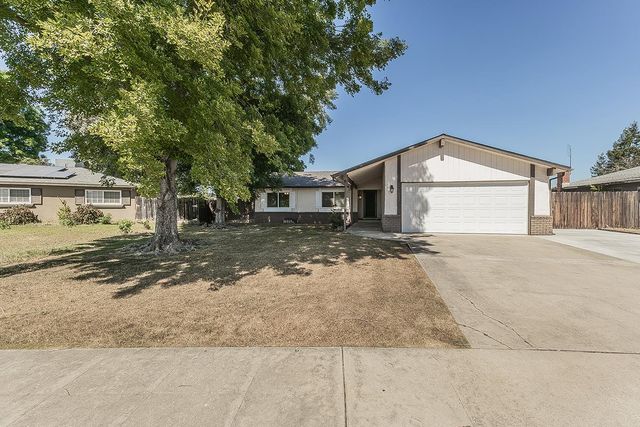 1385 Bernadine Drive, Clovis, CA 93611