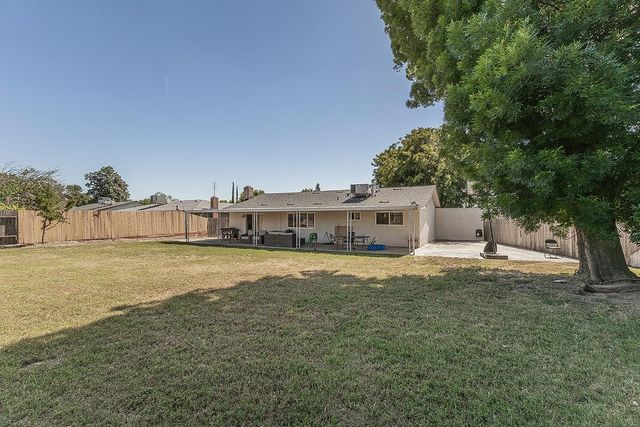 1385 Bernadine Drive, Clovis, CA 93611