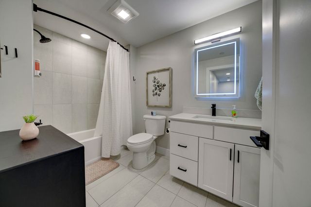 708 Randolph Street 206, Traverse City, MI 49684