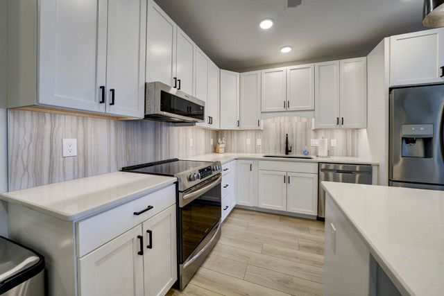 708 Randolph Street 206, Traverse City, MI 49684