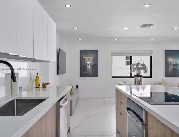 400 NW 40th Street, Miami, FL 33127