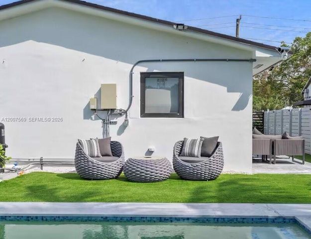 400 NW 40th Street, Miami, FL 33127