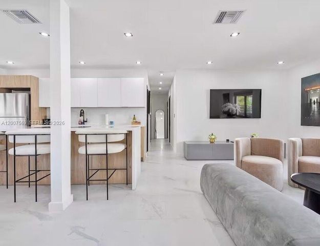 400 NW 40th Street, Miami, FL 33127