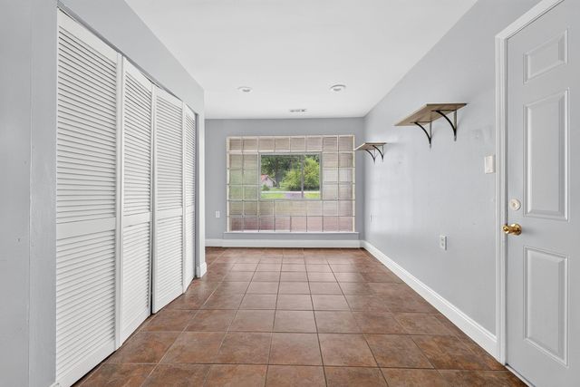 475 W Johnstown Road, Gahanna, OH 43230