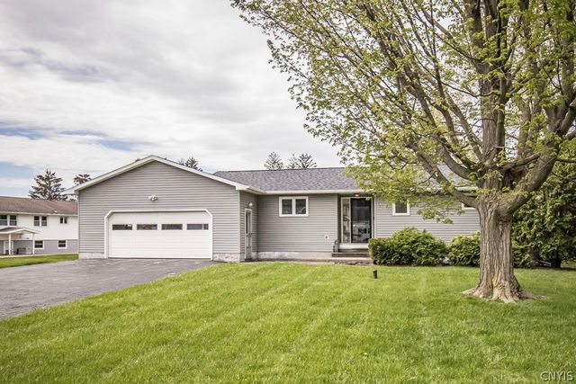 403 Stillwell Circle, Dewitt, NY 13057