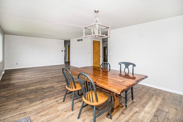 403 Stillwell Circle, Dewitt, NY 13057