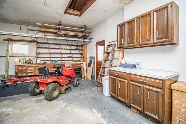 403 Stillwell Circle, Dewitt, NY 13057