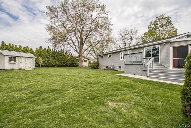 403 Stillwell Circle, Dewitt, NY 13057