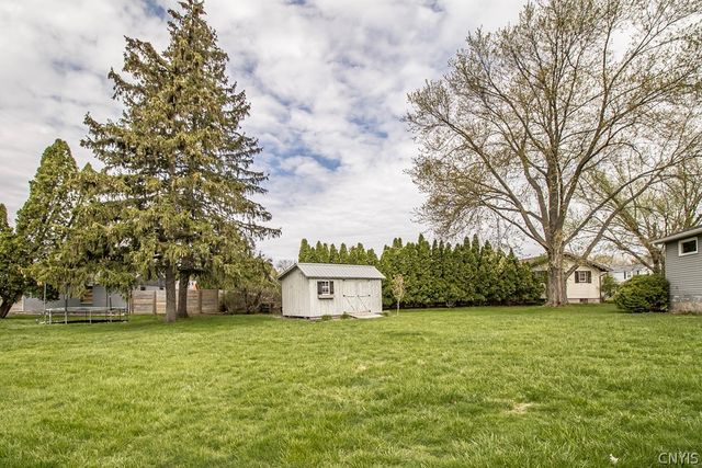 403 Stillwell Circle, Dewitt, NY 13057