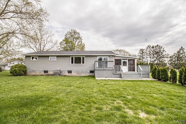 403 Stillwell Circle, Dewitt, NY 13057