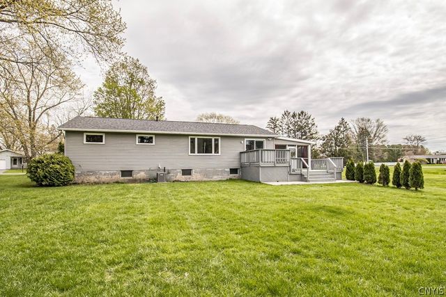 403 Stillwell Circle, Dewitt, NY 13057