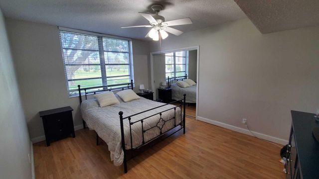 3800 OAKS CLUBHOUSE Drive 112, Pompano Beach, FL 33069