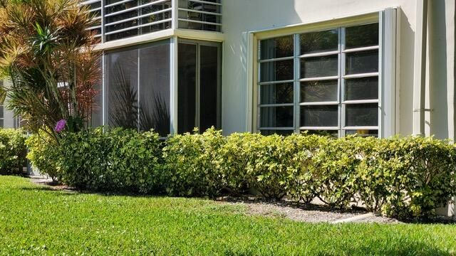3800 OAKS CLUBHOUSE Drive 112, Pompano Beach, FL 33069