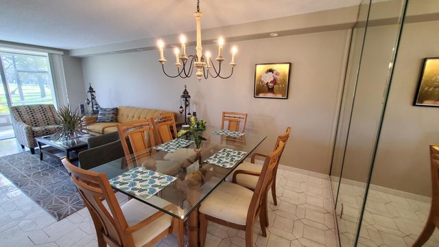 3800 OAKS CLUBHOUSE Drive 112, Pompano Beach, FL 33069