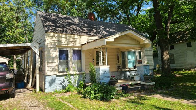 304 Minnesota St, Winfield, KS 67156